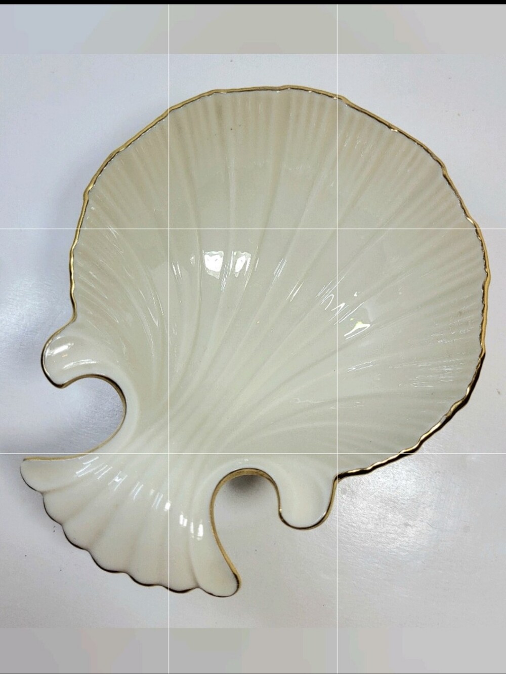 Lenox Aegean Shell Small BOWL Dish Ivory Porcelain 24k Gold Trim Footed 5.5" USA